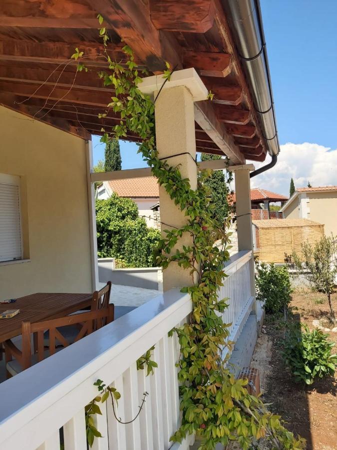 Villa Zdenka Milna  Bagian luar foto